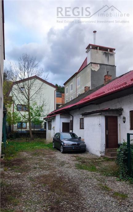 Casa cu curte - 2 apartamente moderne afi