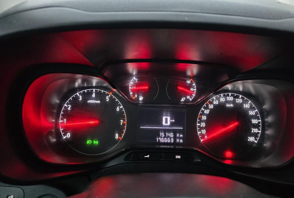 Autoutilitare OPEL COMBO E 10 000 eur