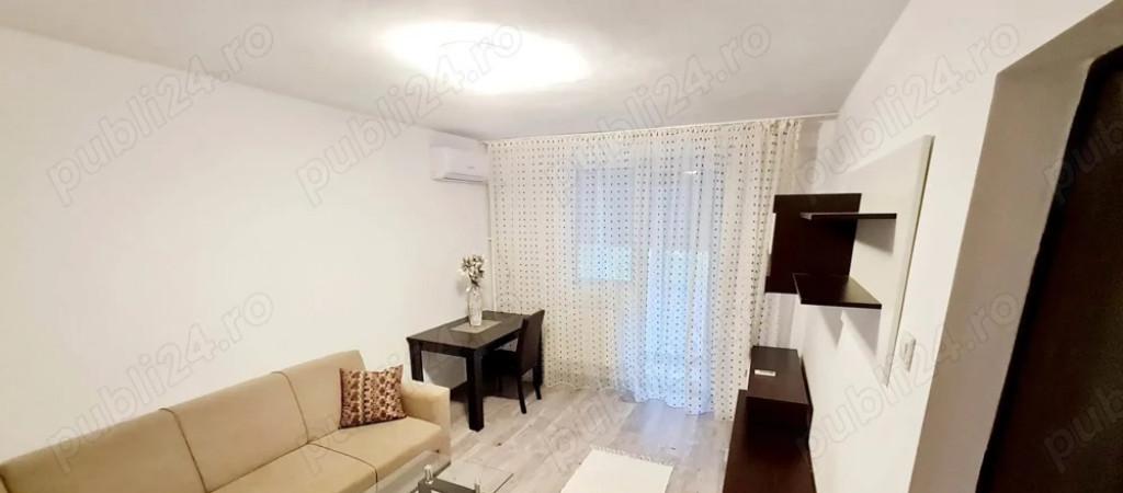 Apartament cu 3 Camere / Universitate / Centrala Proprie