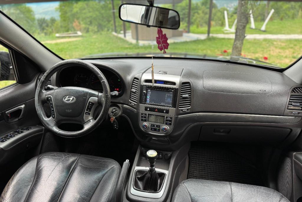 Hyundai Santa Fe 2 2 CRDI 4WD 6 900 eur