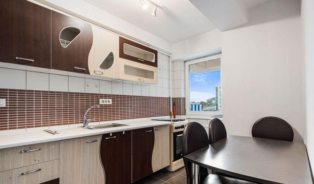 Tomis nord vizavi vivo mall 2 camere gata de mutare