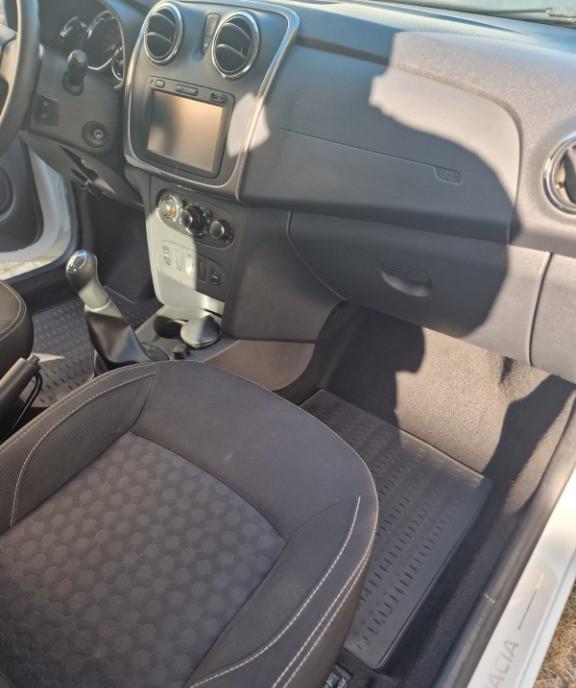 Dacia Logan 2016 km 30955 Euro 6 motor 1 2 Anuntul este ACTIV 5 800 eur