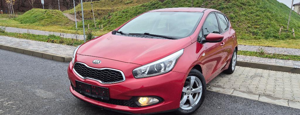 Kia Ceed 1 4i 100cp 6 1 Viteze Navi Camera Pilot Scaune incalzite 6 450 eur