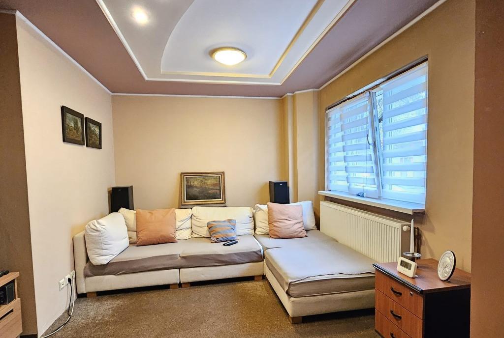 Spatiu birou Craiovei 32 mp mobilat 300 euro