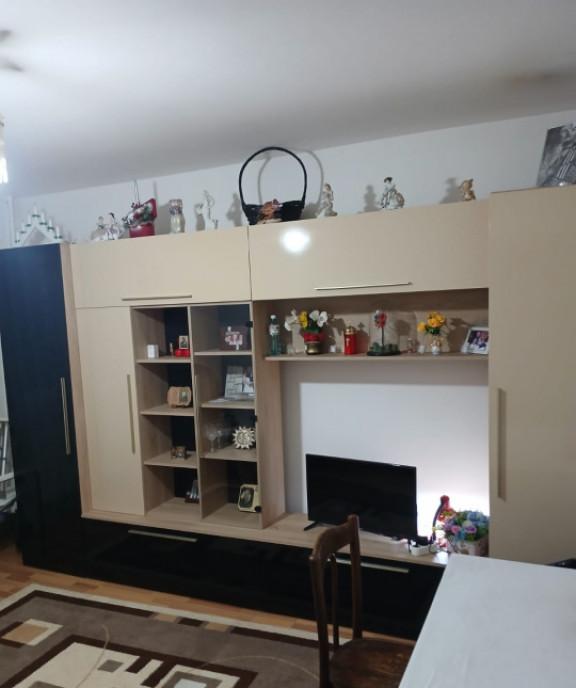 Apartament de vanzare 2 camere Pasaj Tractorul