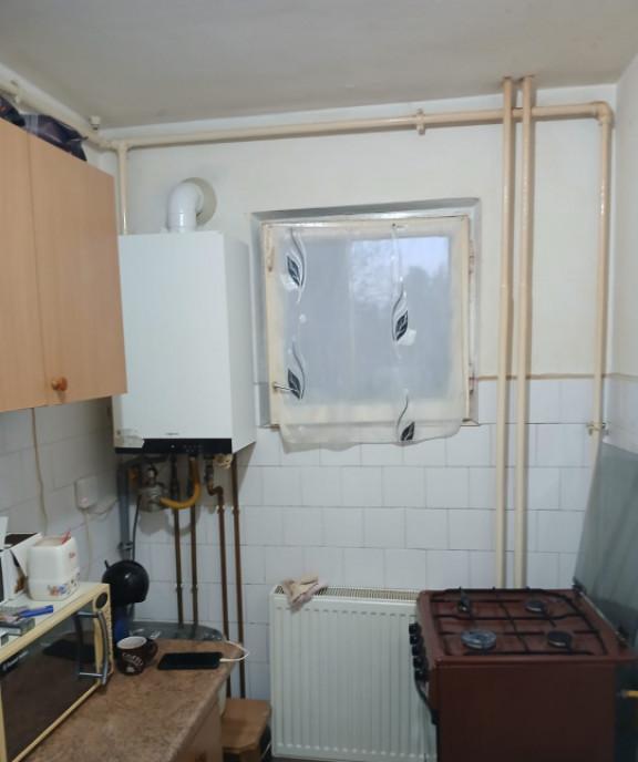 Apartament de vanzare 2 camere Pasaj Tractorul