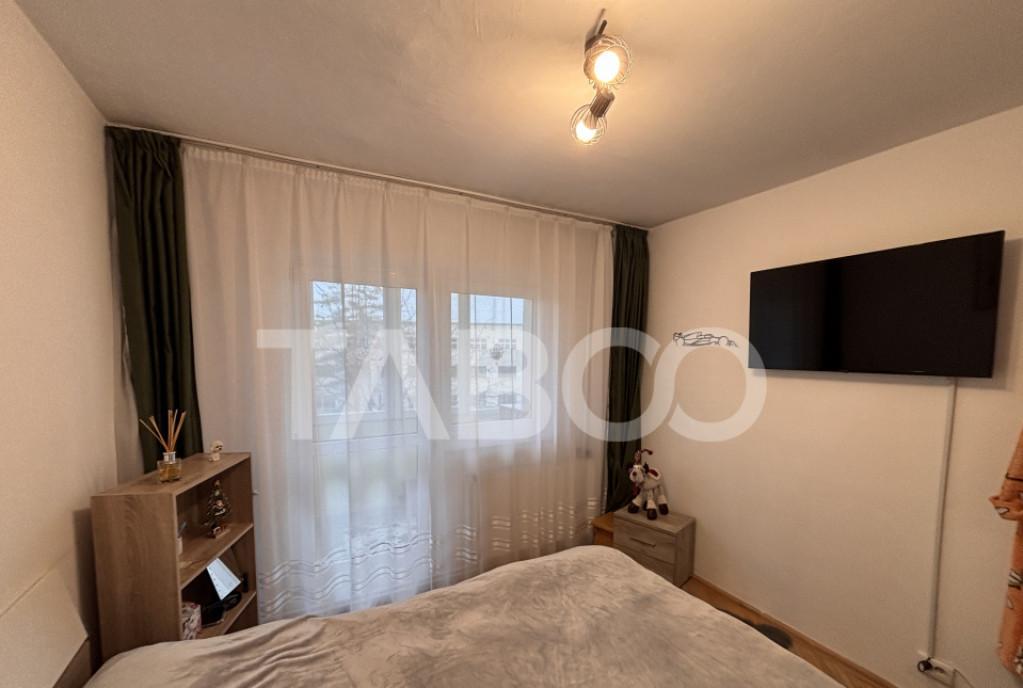 Apartament 3 camere 55 mpu 2 balcoane etaj 2 pivnita Valea