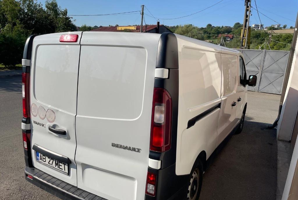 Renault Trafic 1 6 dCi 12 500 eur