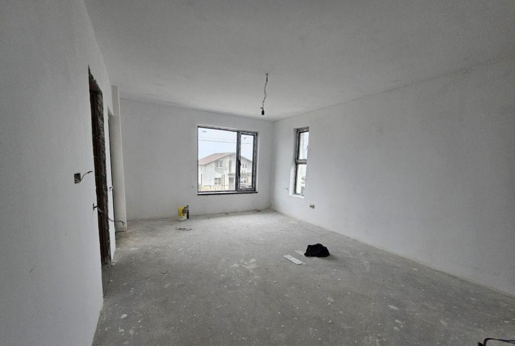 Casa de vanzare in comuna Berceni