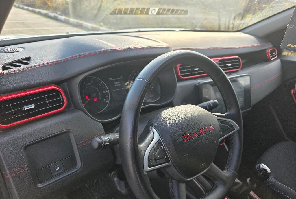 Dacia Duster 1 5 dci Prestige 4 times 4 an 2023 20 500 eur