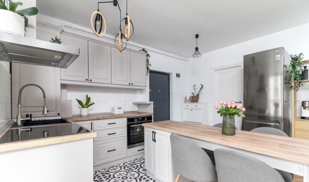 3 camere etaj 2 Iris Oasului mobilat si utilat la cheie