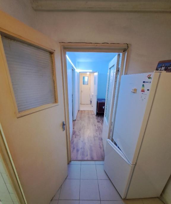 3 camere clasic metrou Pacii zona Apusului str Apele Vii