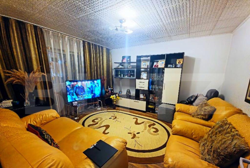 Apartament de 3 camere 56 mp fara cf Buna Ziua