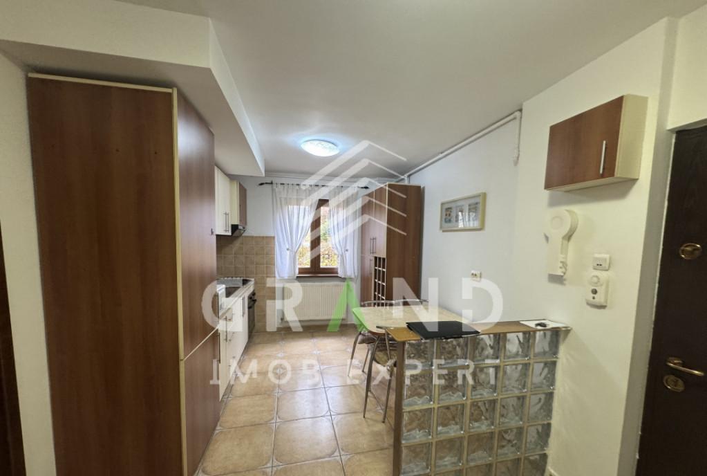 Apartament 3 camere 70 mp Str Constantin Brancusi-G
