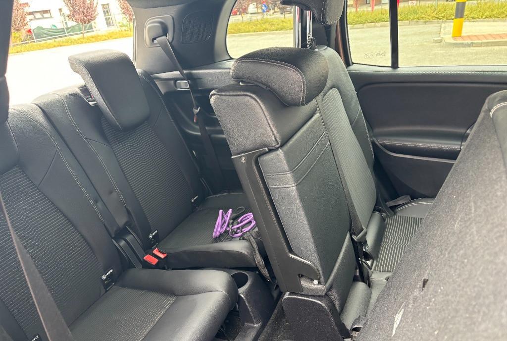 Mercedes-Benz GLB 200 7Locuri Automata 36 700 eur