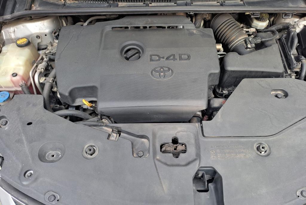 Toyota avensis 5 500 eur