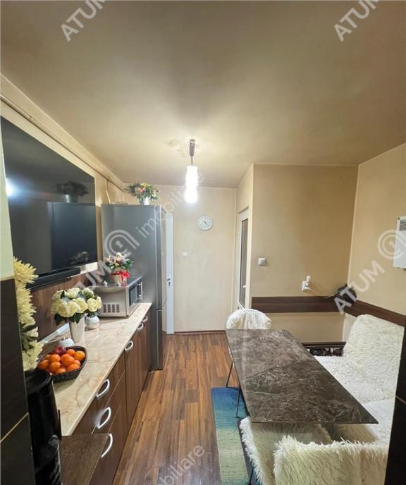 Apartament 3 camere decomandate 2 balcoane zona Mihai Viteaz