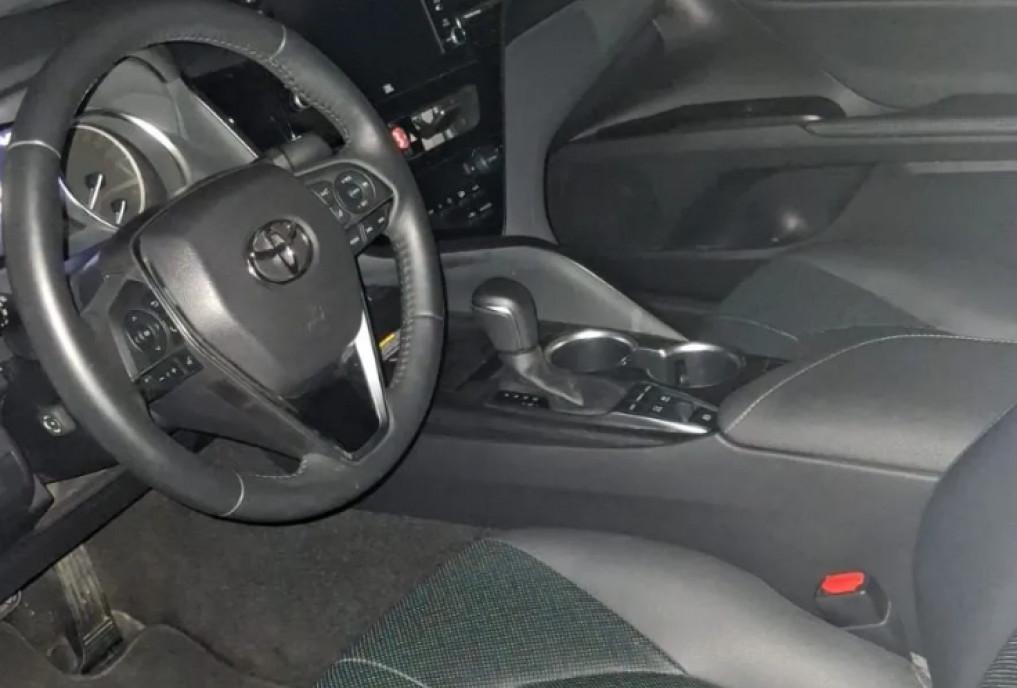 Toyota Camry 2 5 Hybrid 29 900 eur