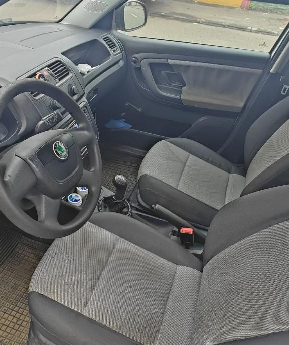 Skoda fabia 2-2010-Negociabil 2 500 eur