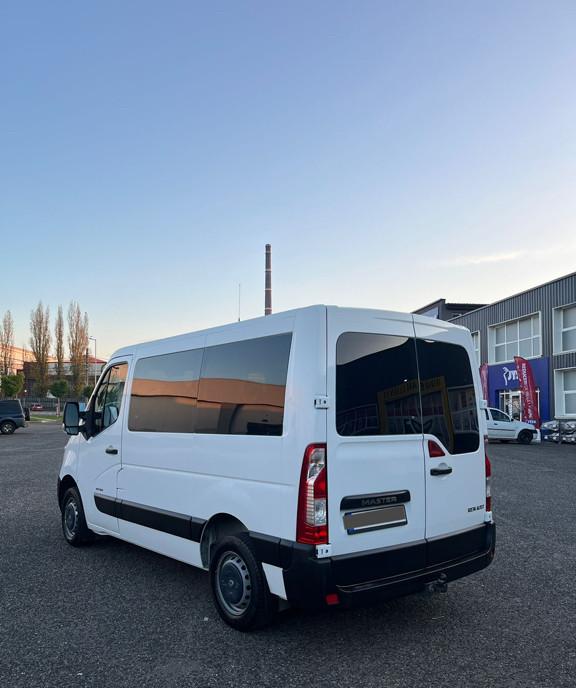 Renault Master 2 3 DCI 125 cp 9locuri 11 950 eur