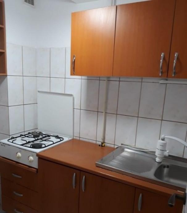 Garsoniera de inchiriat zona Dudesti str Moise Nicoara