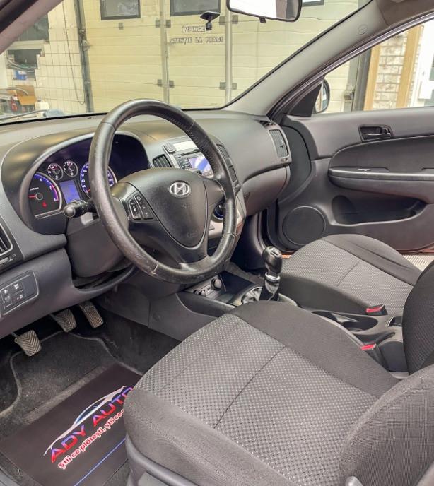 Hyundai I30 Euro5 Garantie 12 luni Buy-back Rate fixe 3 899 eur