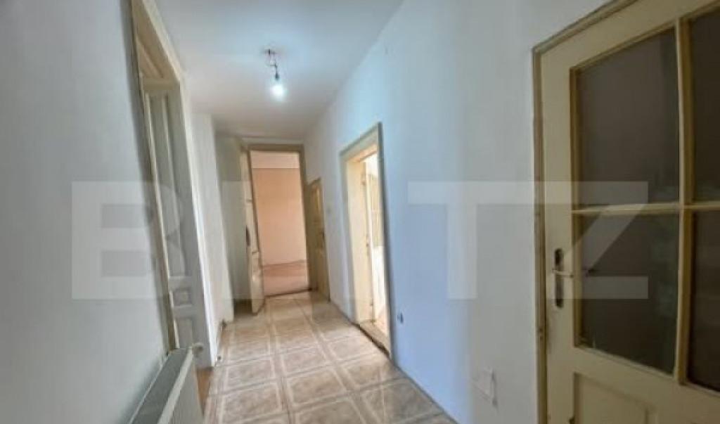 Apartament Spatiu birou cu 3 camere 105 mp spatios zona u