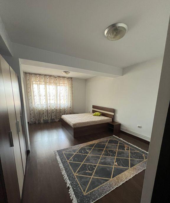 De vanzare - Apartament 3 camere 140 m2 - Colentin