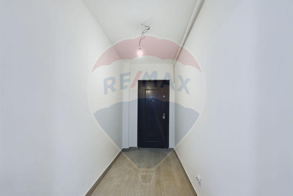 Apartament cu 4 camere de inchiriat in zona Centrul Civic