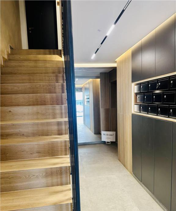 Decomandat cu loc de parcare etaj intermediar doua balcoan