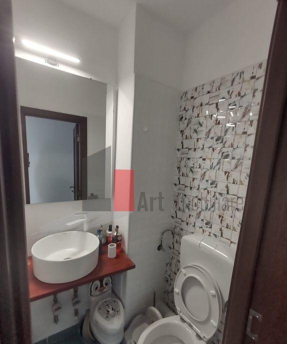 Vanzare apartament decomandat 4 camere Bd Obregia Pas