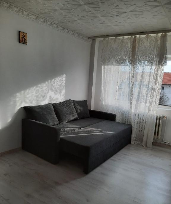 Inchiriez apartament 2 camere pe langa liceu arte Slobozia