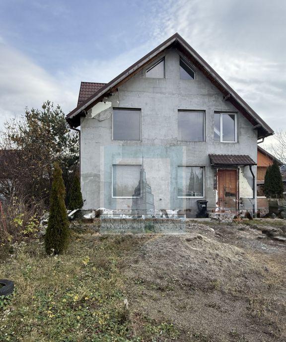 Casa/Villa 5 camere singur in curte 960 mp teren zo