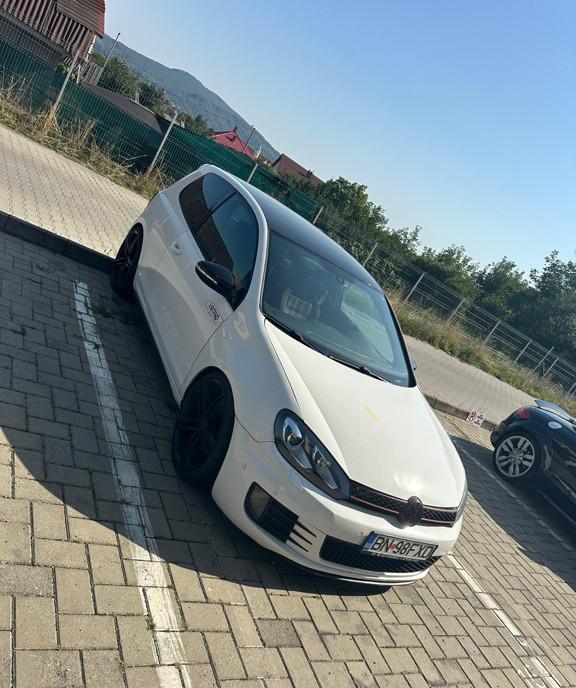 Golf 6 GTI DSG 2010 8 000 eur