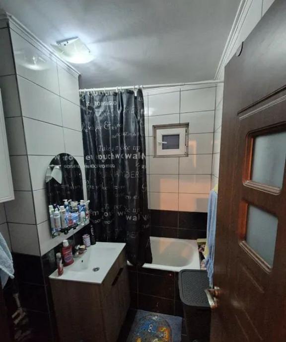 Garsoniera Decomandata 42mp Titan Etaj Intermediar