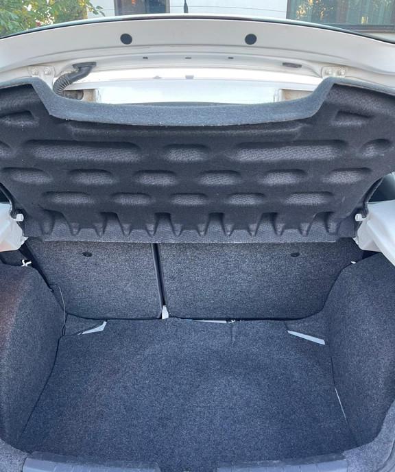 Seat Ibiza 2011 1 2 benzina 2 900 eur