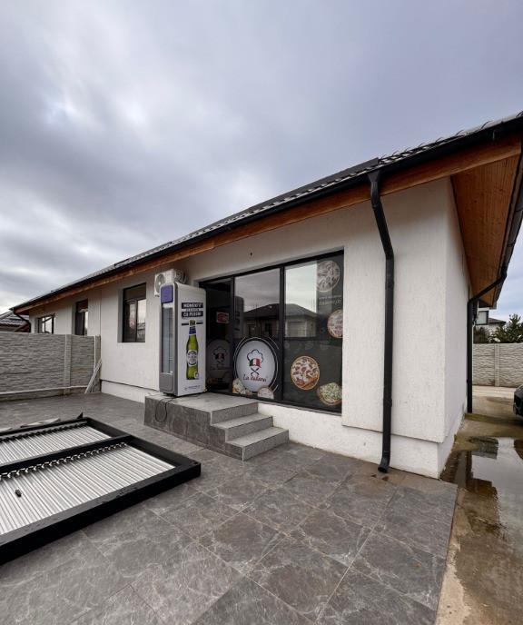 Casa / Spatiu comercial 60 mp pod Teren 180 mp