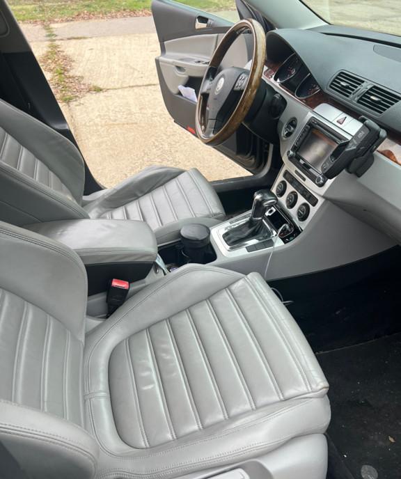 Volkswagen Pasat R line 2 0 automat 4 700 eur