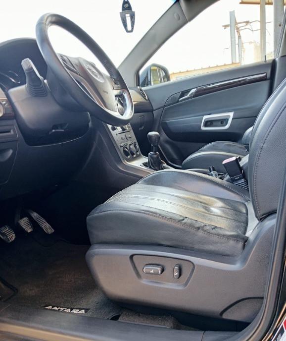 Opel Antara Cosmo 4 times 4 4 500 eur