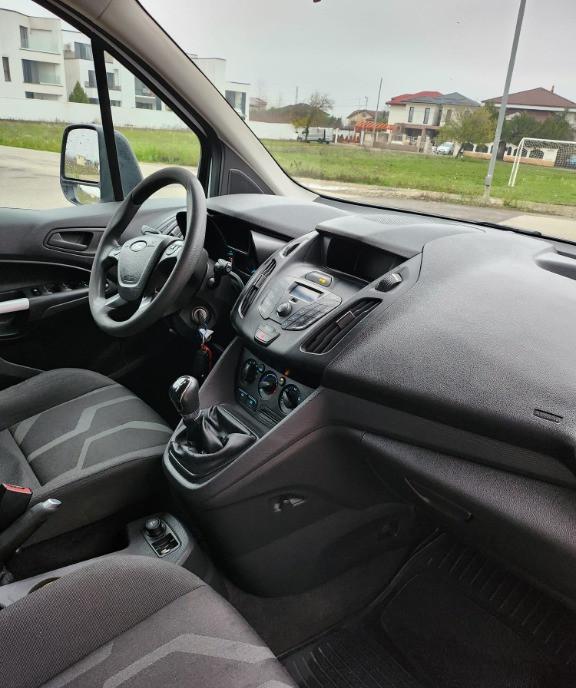 Ford Transit Connect 9 000 eur