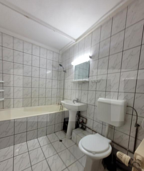 Apartament 3 camere 87 mp zona Aradul Nou
