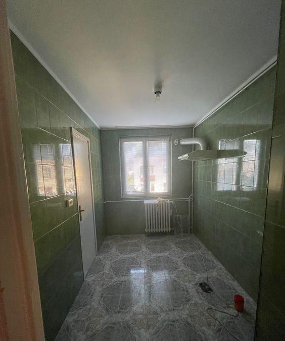 Apartament 3 caere sector 4 raul soimului loc parcare