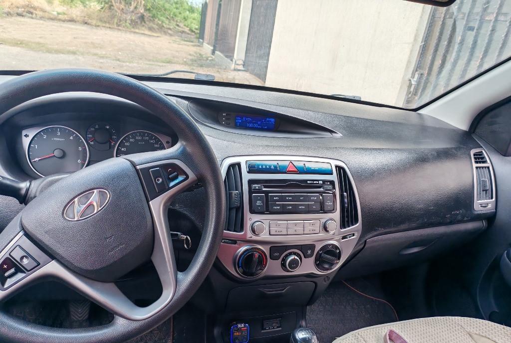 Hyundai i20 an fabricatie 2013 4 000 eur