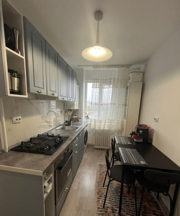 Apartament 1 camera D Central Podul de Fier