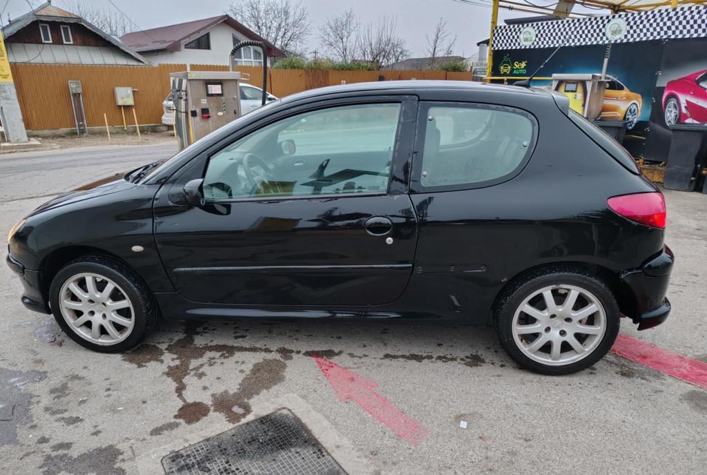 Peugeot 206 GTI 2 0 136cp 8 000 lei