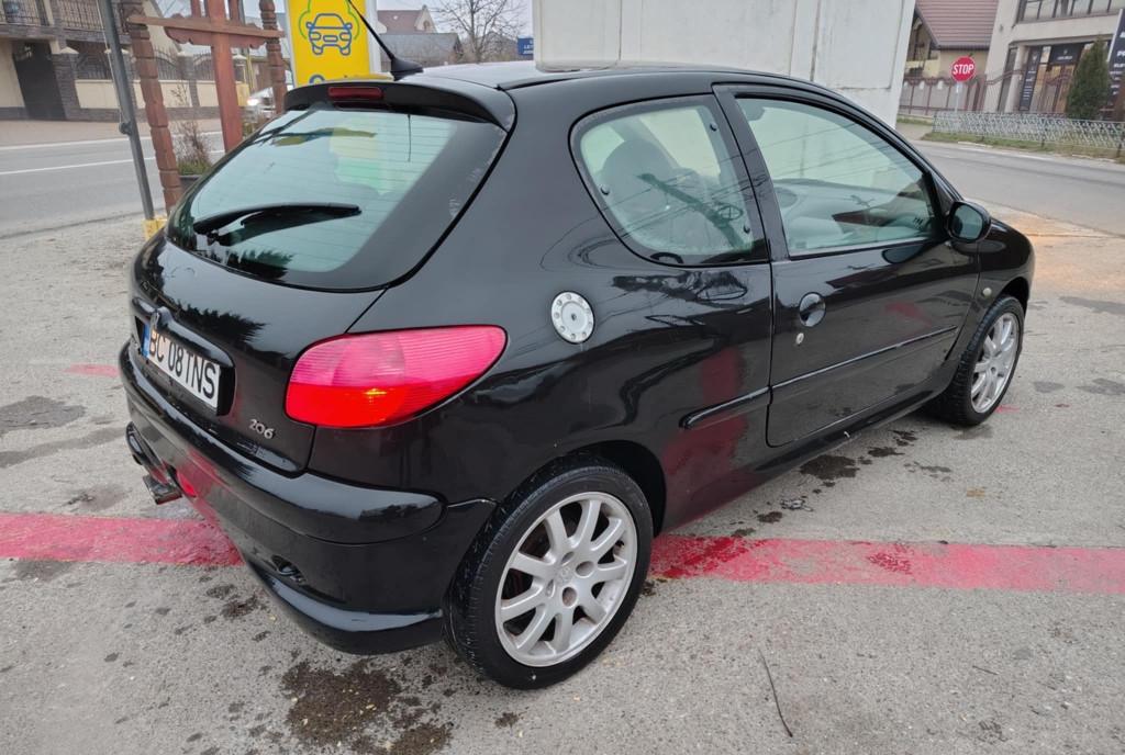 Peugeot 206 GTI 2 0 136cp 8 000 lei