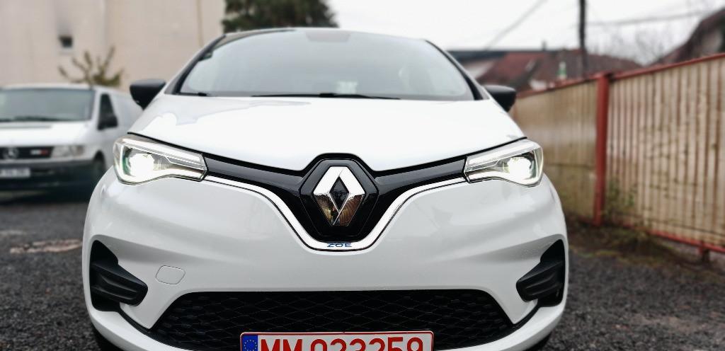 Renault Zoe 52 kwh baterie - 400 km - 60 030km 12 900 eur