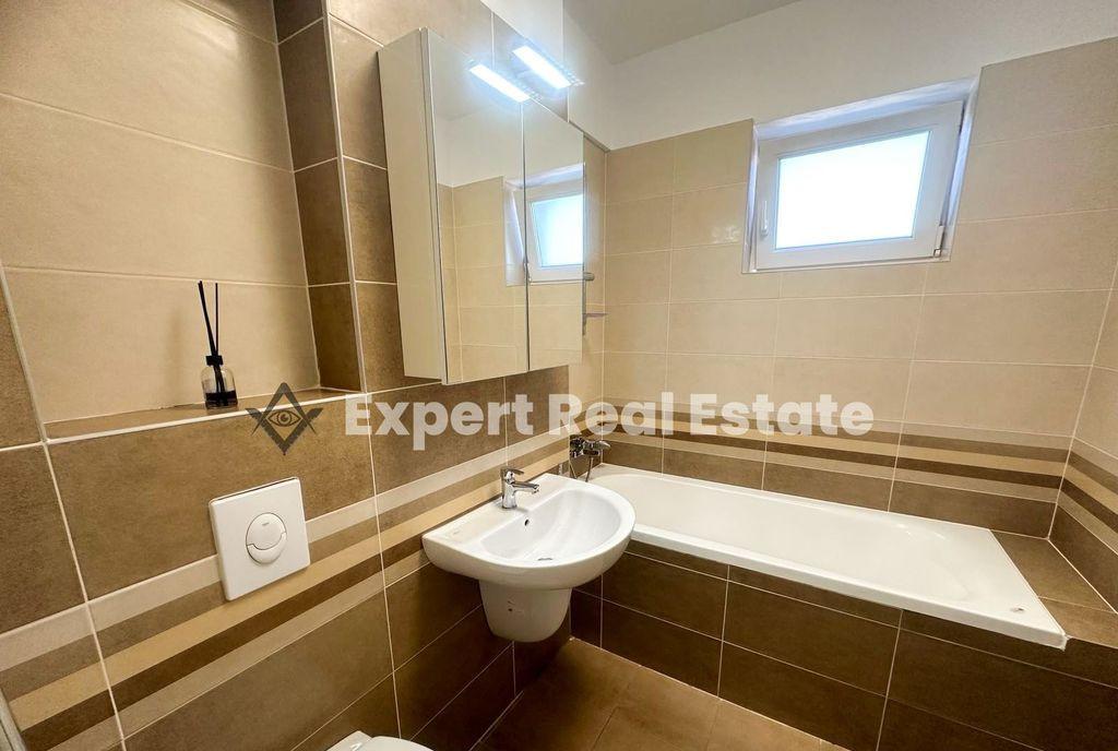 Apartament Modern 2 Camere central otopeni parc unirii