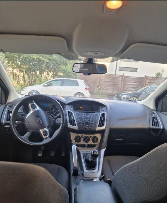 Ford focus ecoboost 5 800 eur