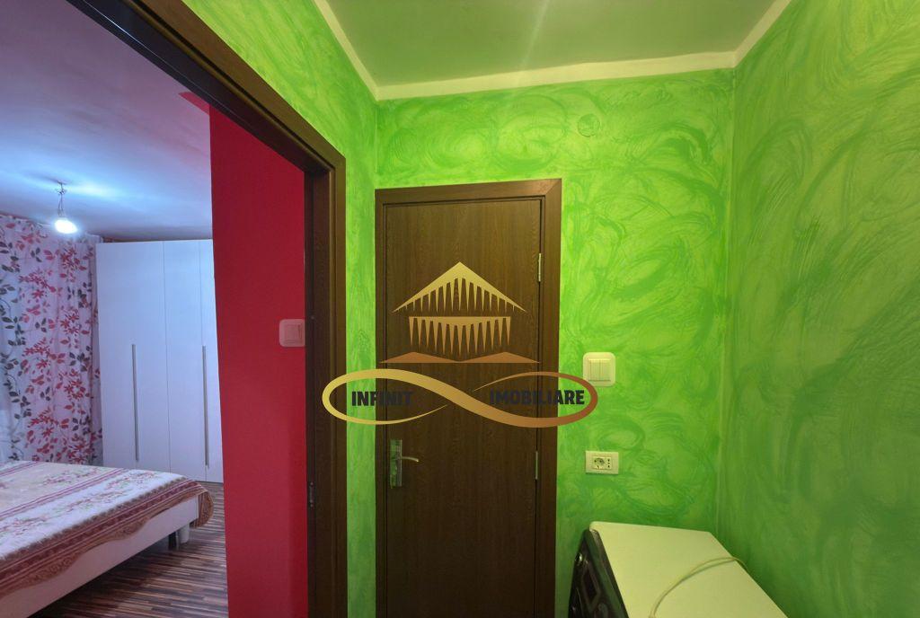Apartament 3 camere renovat de vanzare in Bacau